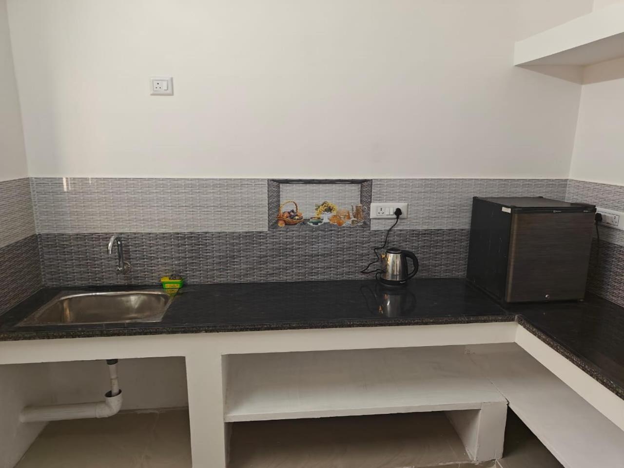 Thirunallar Heaven Homes Tirunallar Екстериор снимка